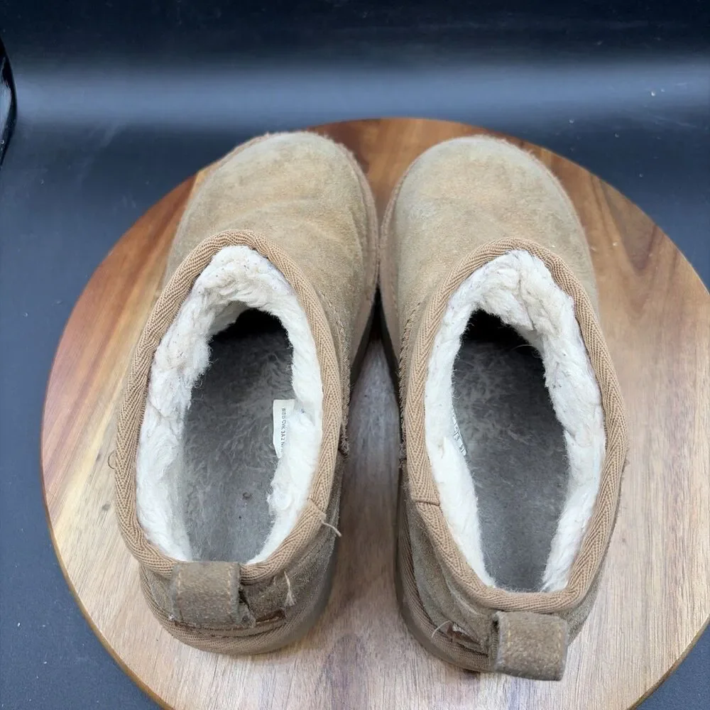UGG Classic Mini Platform Chestnut Youth Size 2 Boots Girls Faux Fur Shoes
